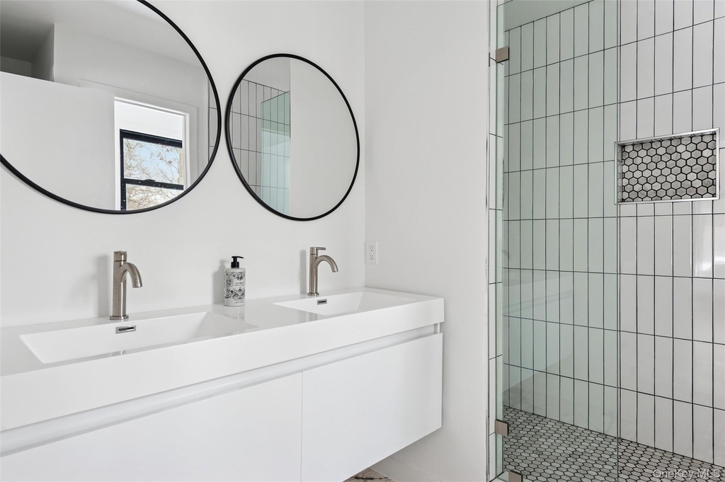 10 Hampton Street - Photo 10