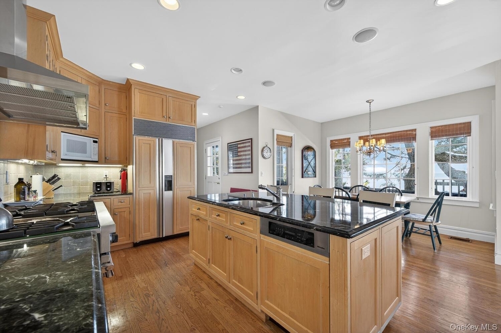 336 Centre Island Road - Photo 16
