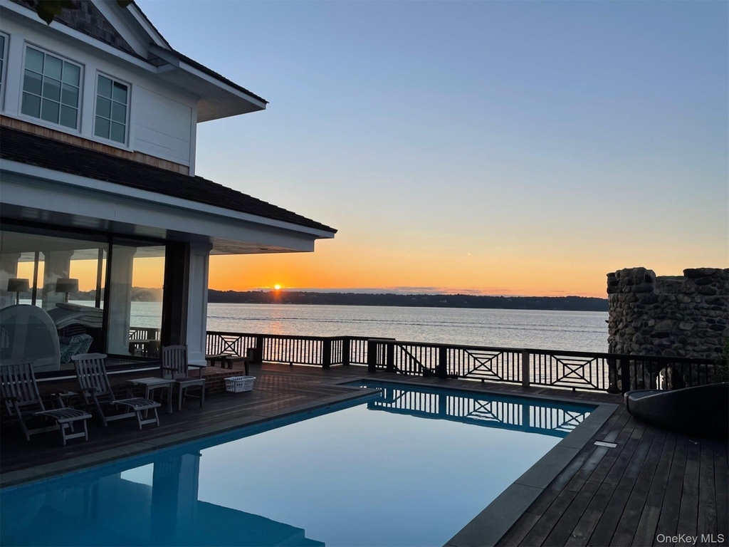 336 Centre Island Road - Photo 0