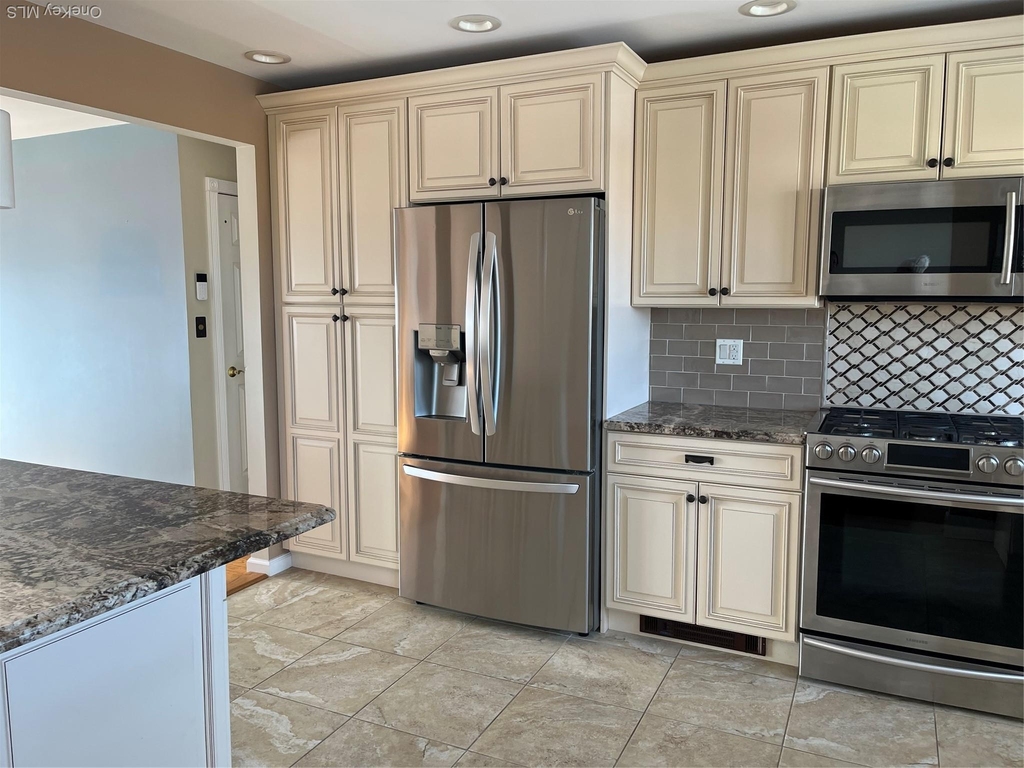50 Florence Avenue - Photo 4