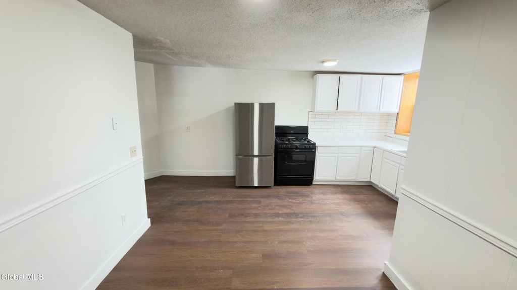 3132 6th Avenue - Photo 4