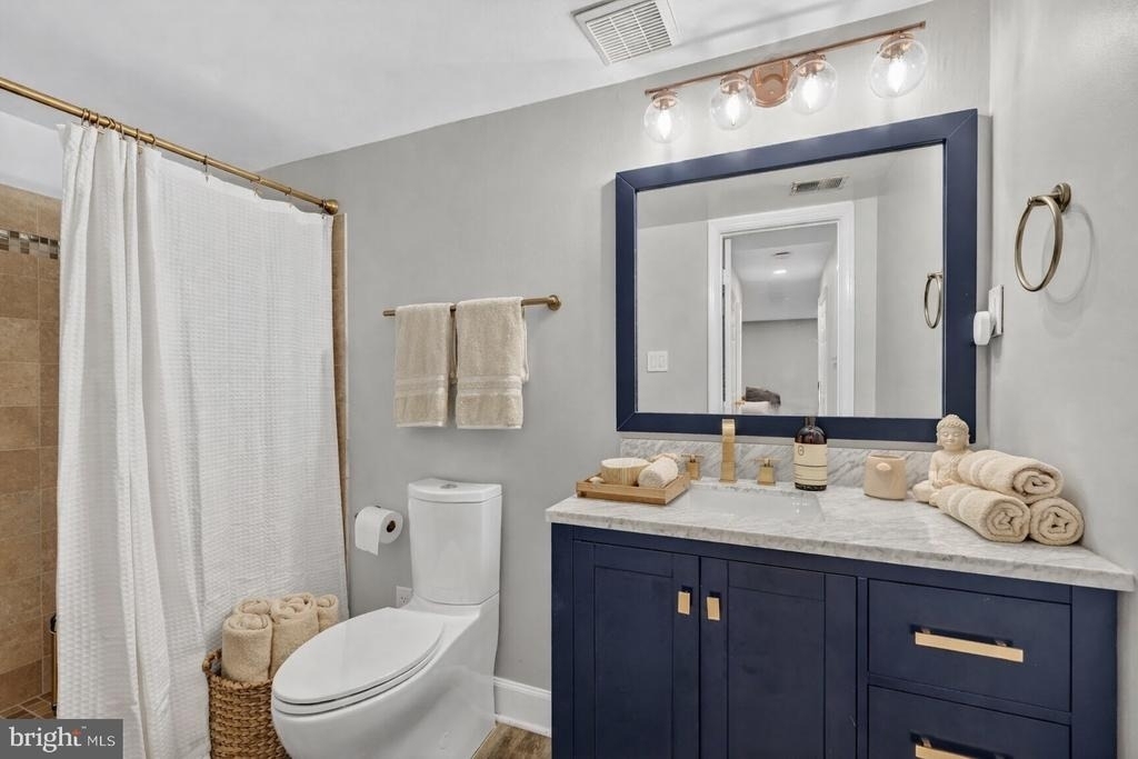 8713 Wadebrook Terrace - Photo 18