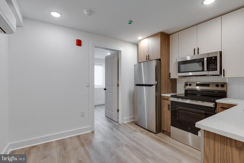 715 W Cumberland Street - Photo 10