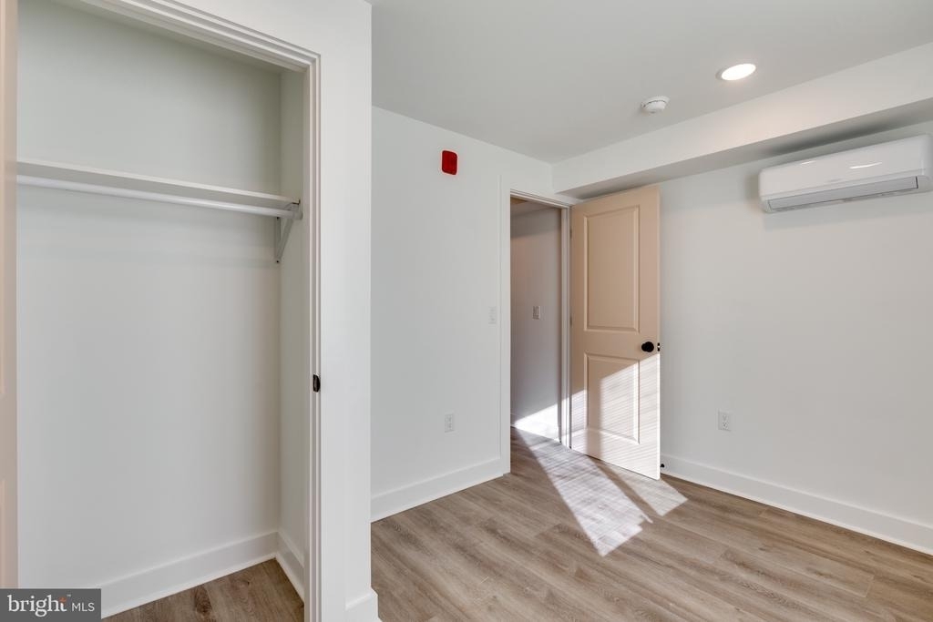715 W Cumberland Street - Photo 4