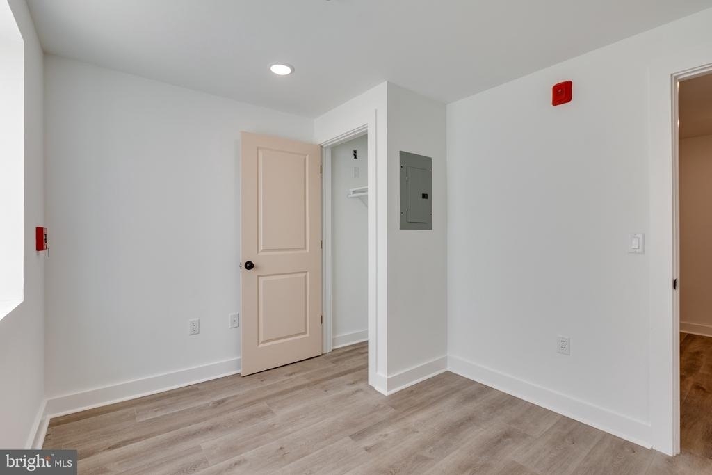 715 W Cumberland Street - Photo 3