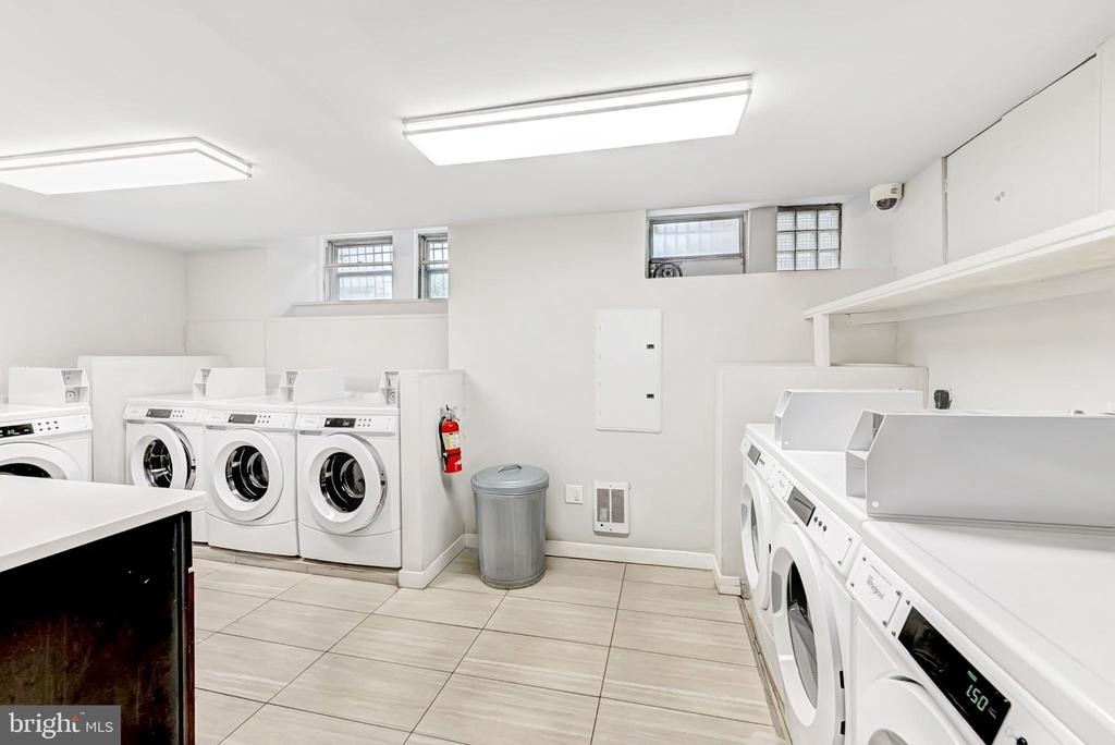 4605 Chester Avenue - Photo 11