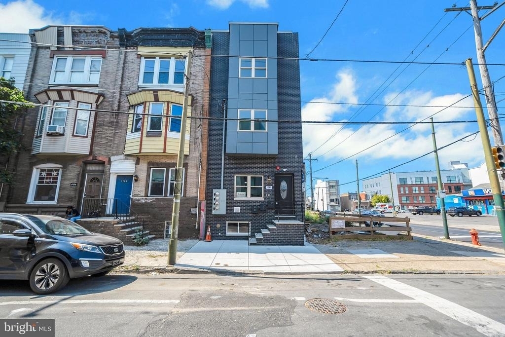 1702 S 22nd Street - Photo 0