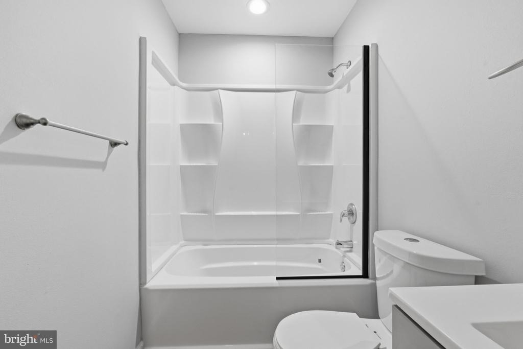 341 Clarkson Street - Photo 24