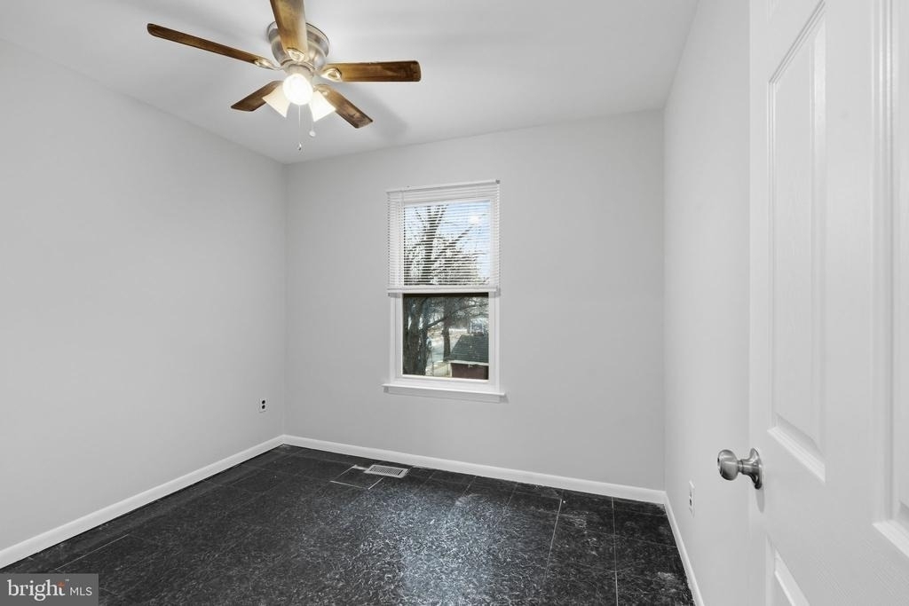 341 Clarkson Street - Photo 13