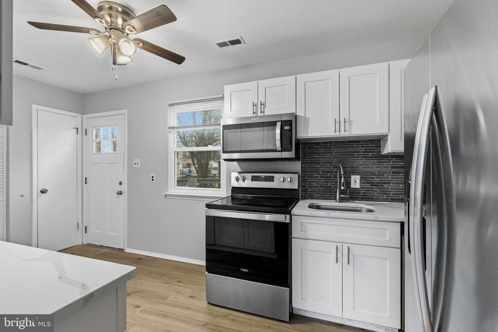 341 Clarkson Street - Photo 10