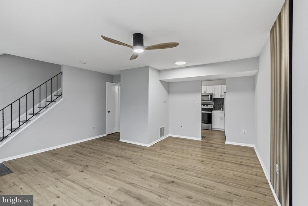 341 Clarkson Street - Photo 5