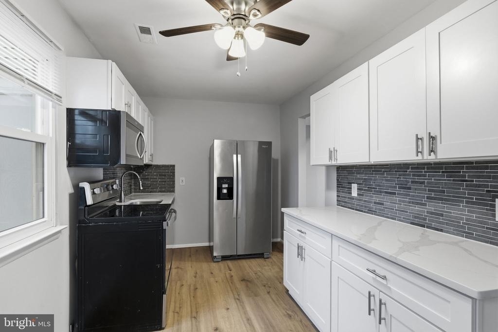341 Clarkson Street - Photo 9