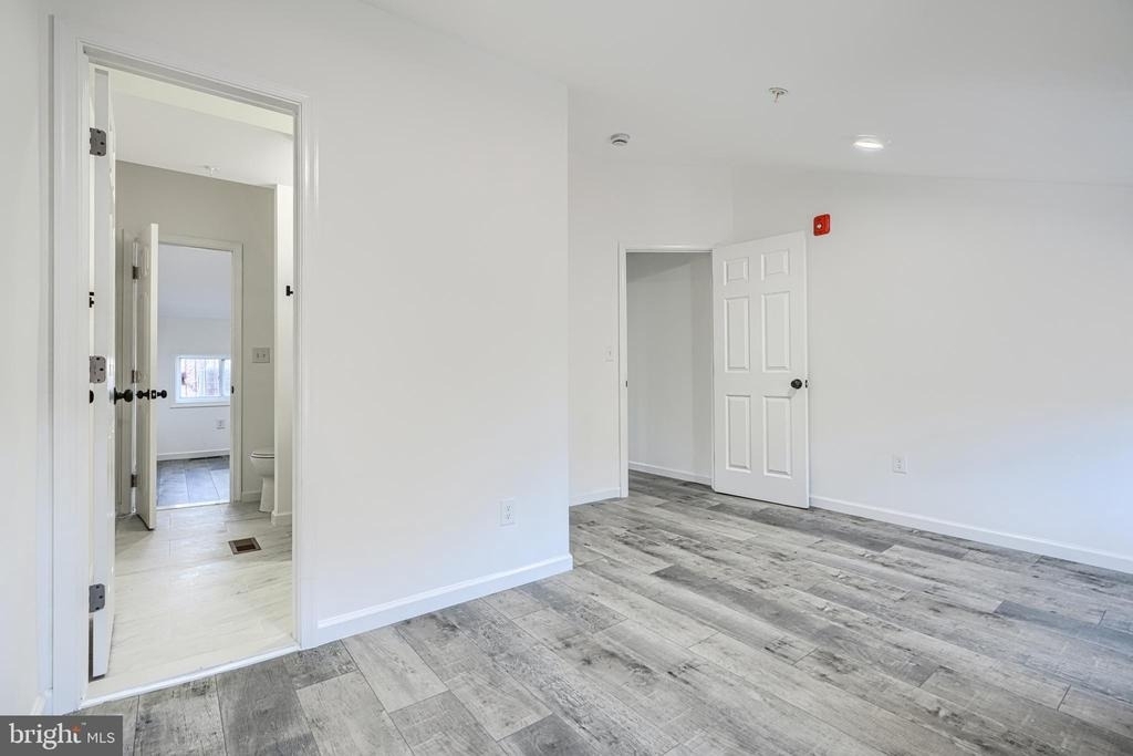7 S Carrollton Avenue - Photo 20