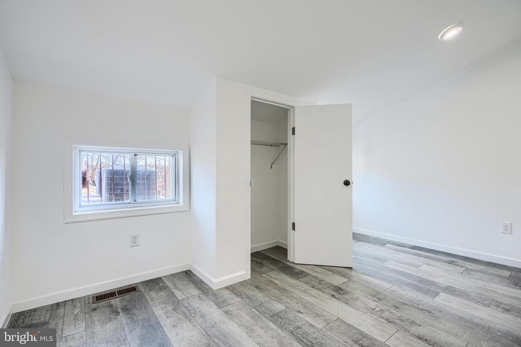 7 S Carrollton Avenue - Photo 18