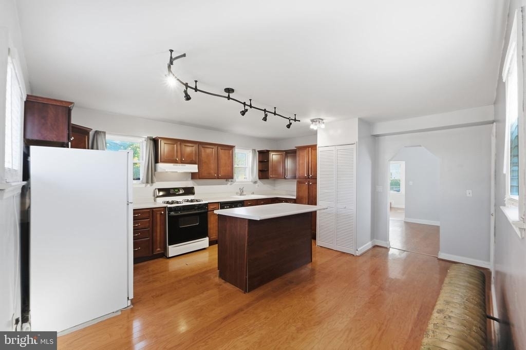 3026 Channing Street Ne - Photo 11