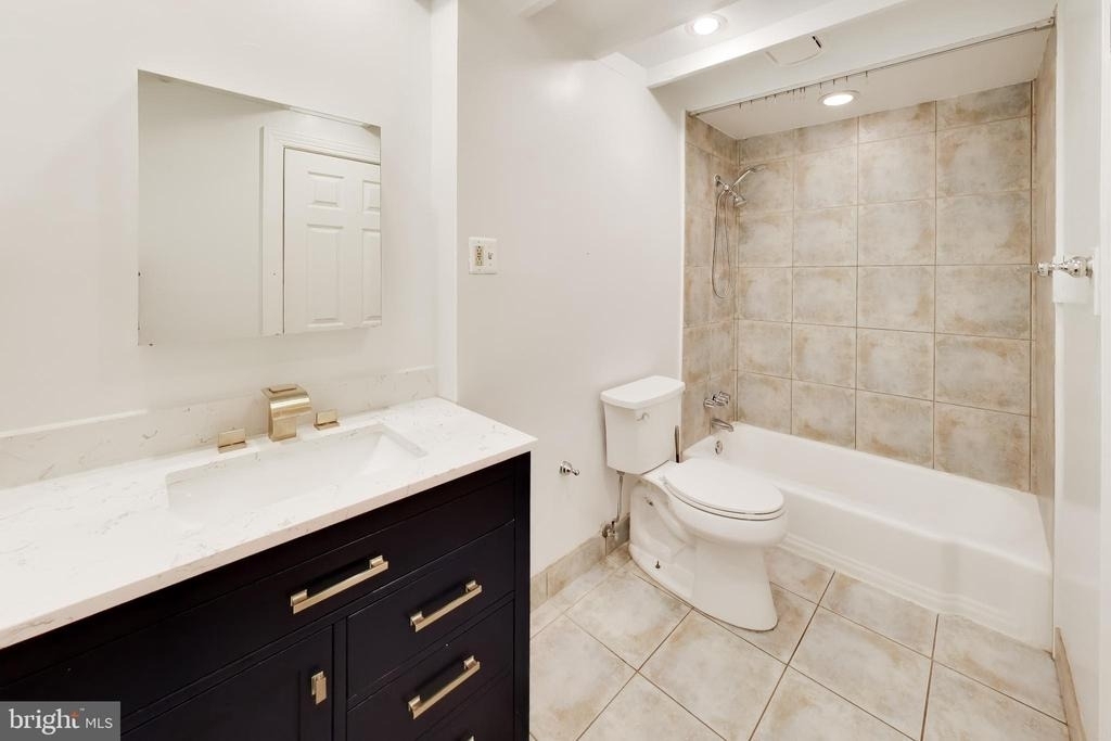3014 Dent Place Nw - Photo 11