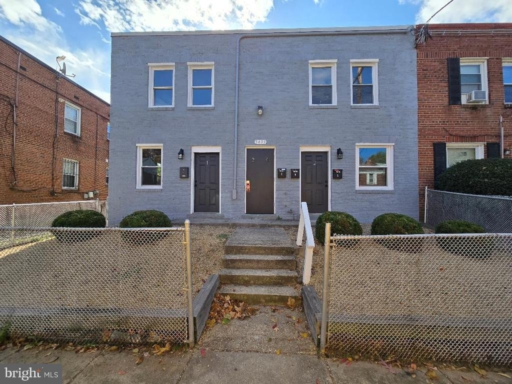 5433 C Street Se - Photo 0
