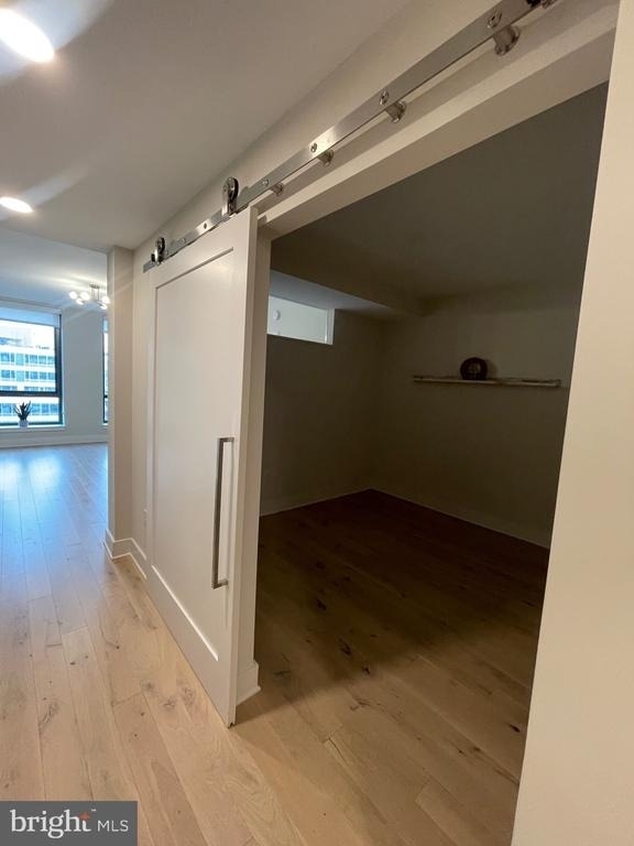 1211 Van Street Se - Photo 2