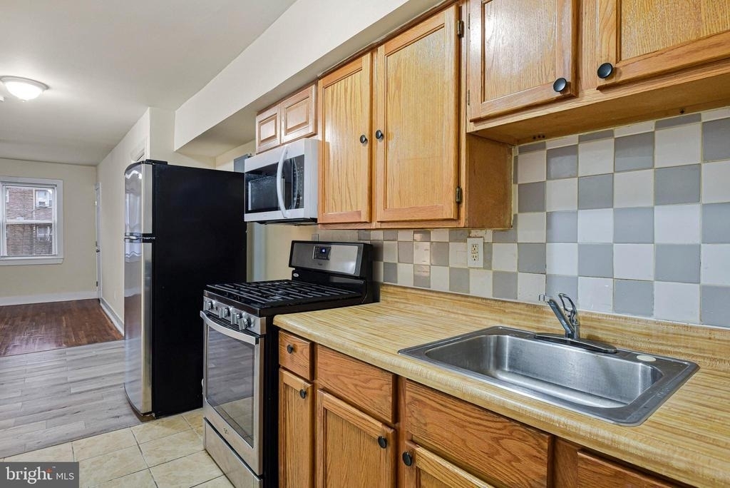 3427 B Street Se - Photo 9