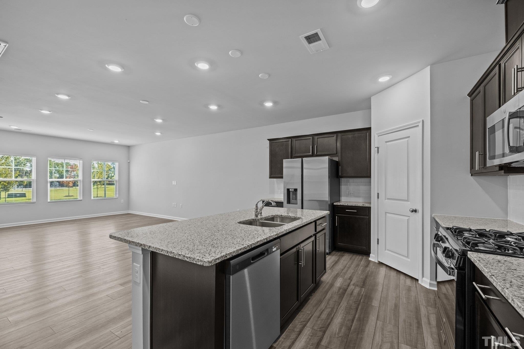 5106 Anamosa Street - Photo 21