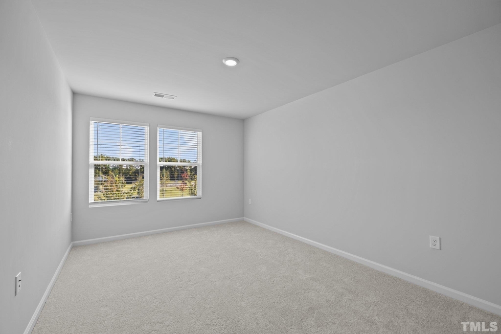 5106 Anamosa Street - Photo 9