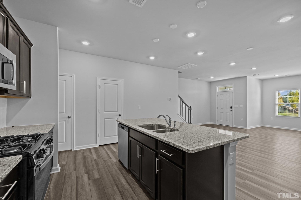 5106 Anamosa Street - Photo 24