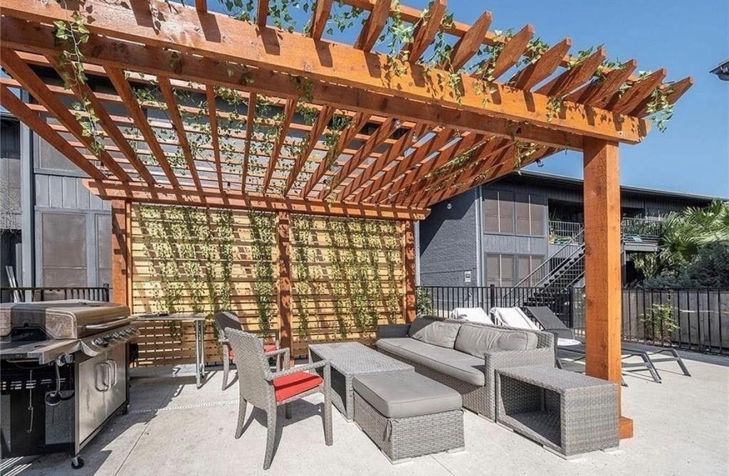 909 Reinli St - Photo 15