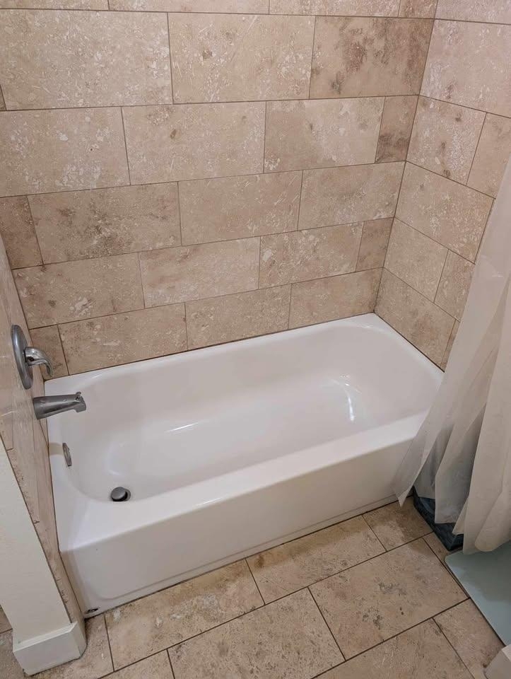 909 Reinli St - Photo 3