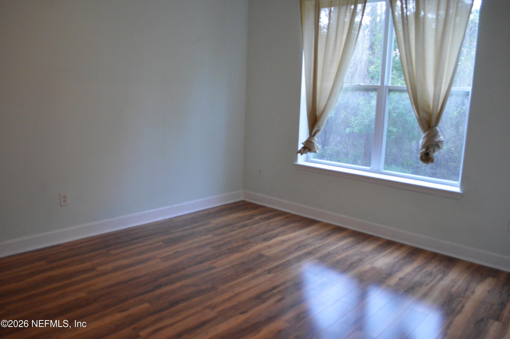 4480 Deerwood Lake Parkway - Photo 3