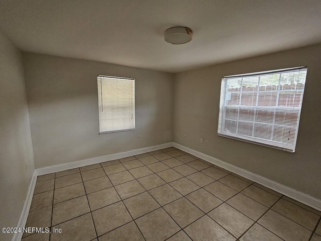 925 Phillips Street - Photo 5