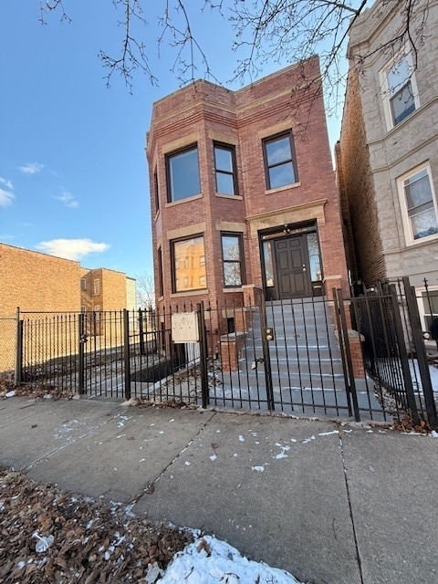 3651 W Grenshaw Street - Photo 0