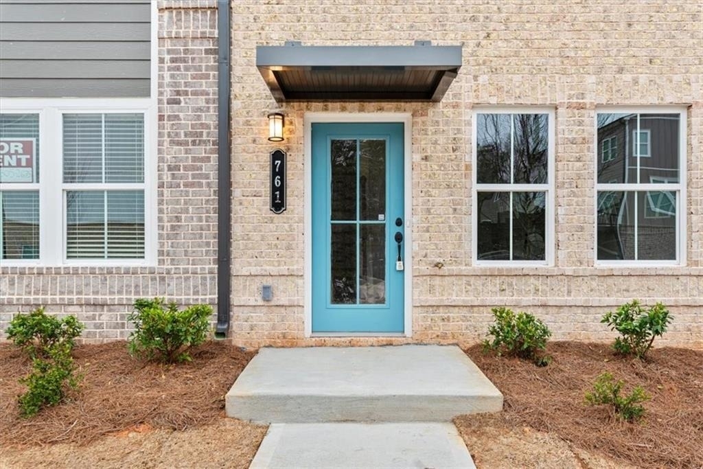 741 Payton Lane - Photo 3