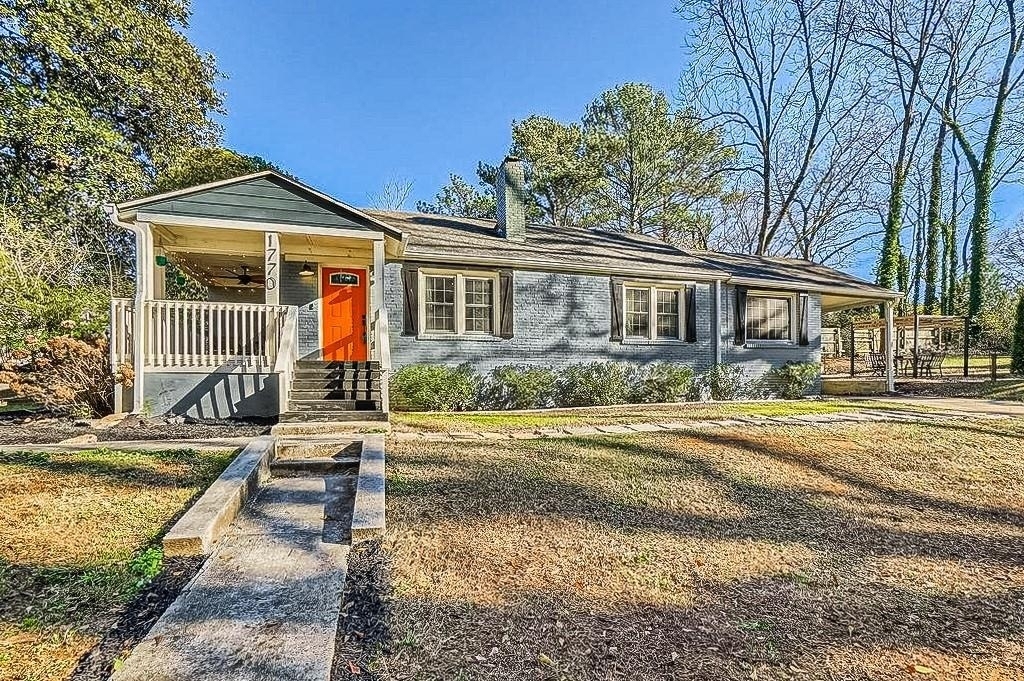 1770 Springview Road Nw - Photo 0