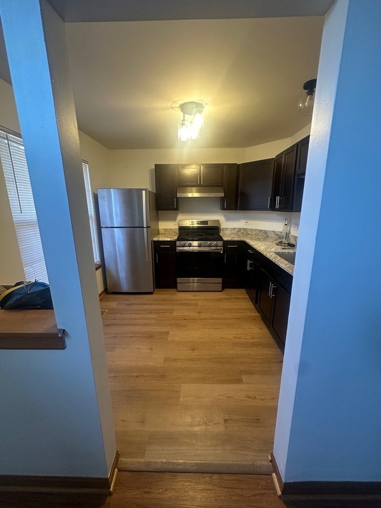 1942 Heron Avenue - Photo 4