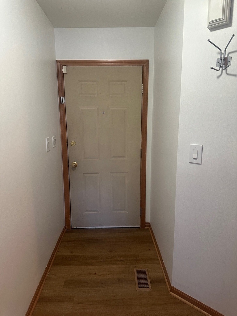 1942 Heron Avenue - Photo 2