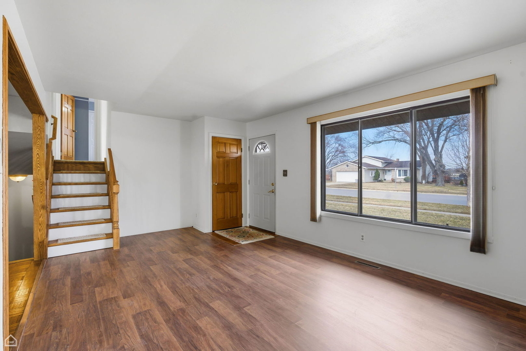 409 Kensington Drive - Photo 8