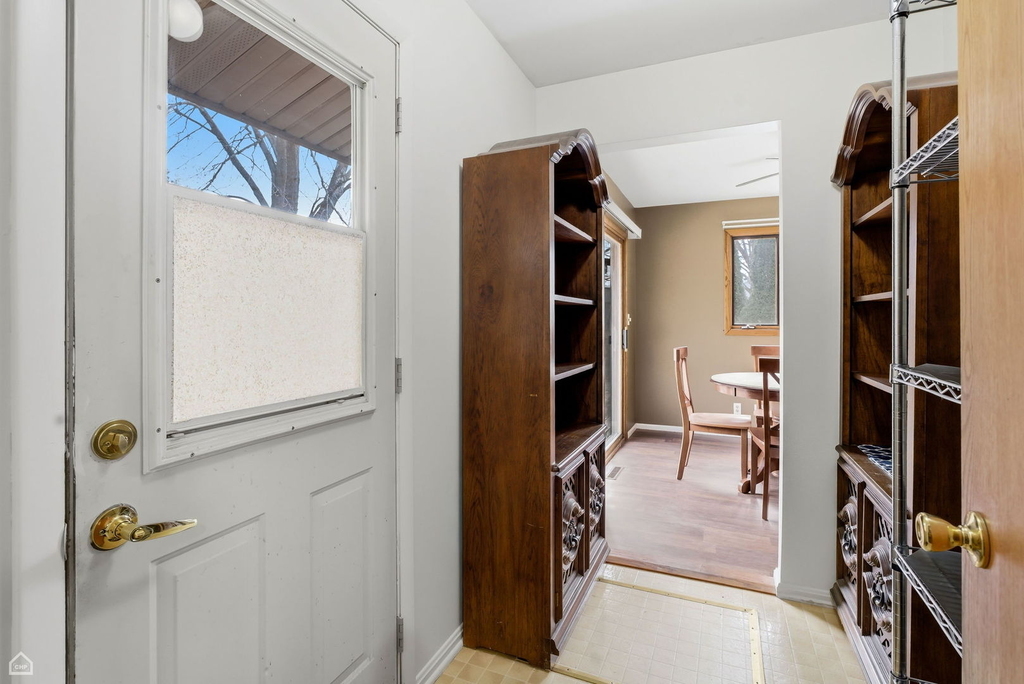 409 Kensington Drive - Photo 12