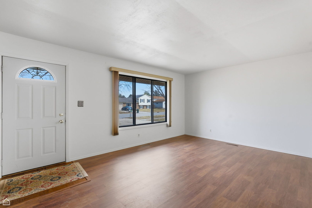 409 Kensington Drive - Photo 7