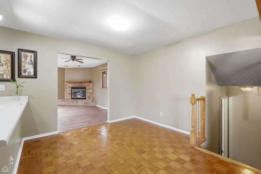 409 Kensington Drive - Photo 5