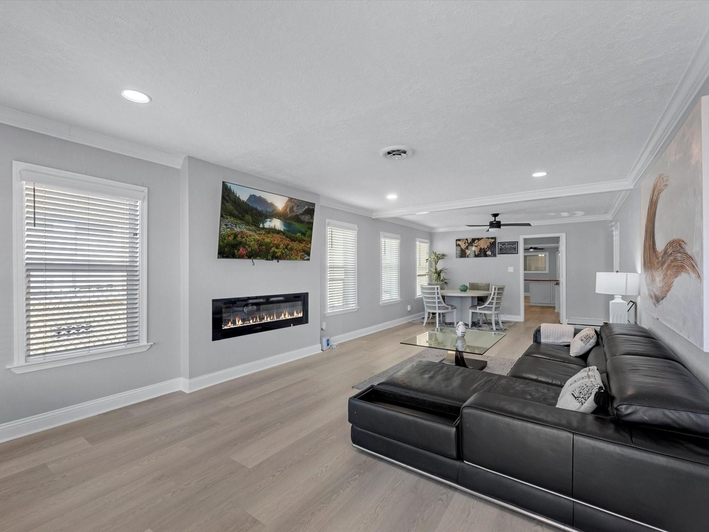 2505 Truxillo Street - Photo 2