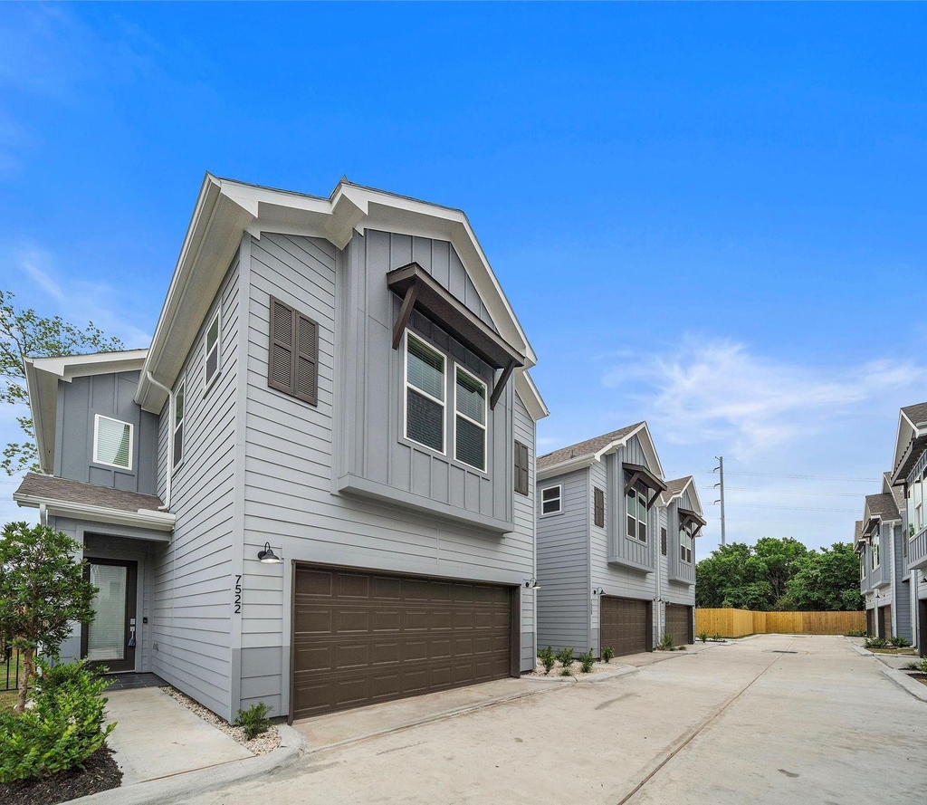 7522 Sandle Street - Photo 1