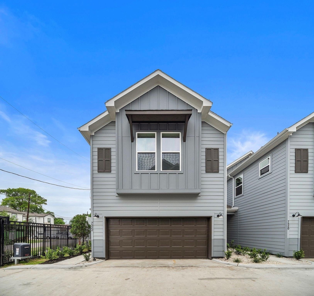 7522 Sandle Street - Photo 0
