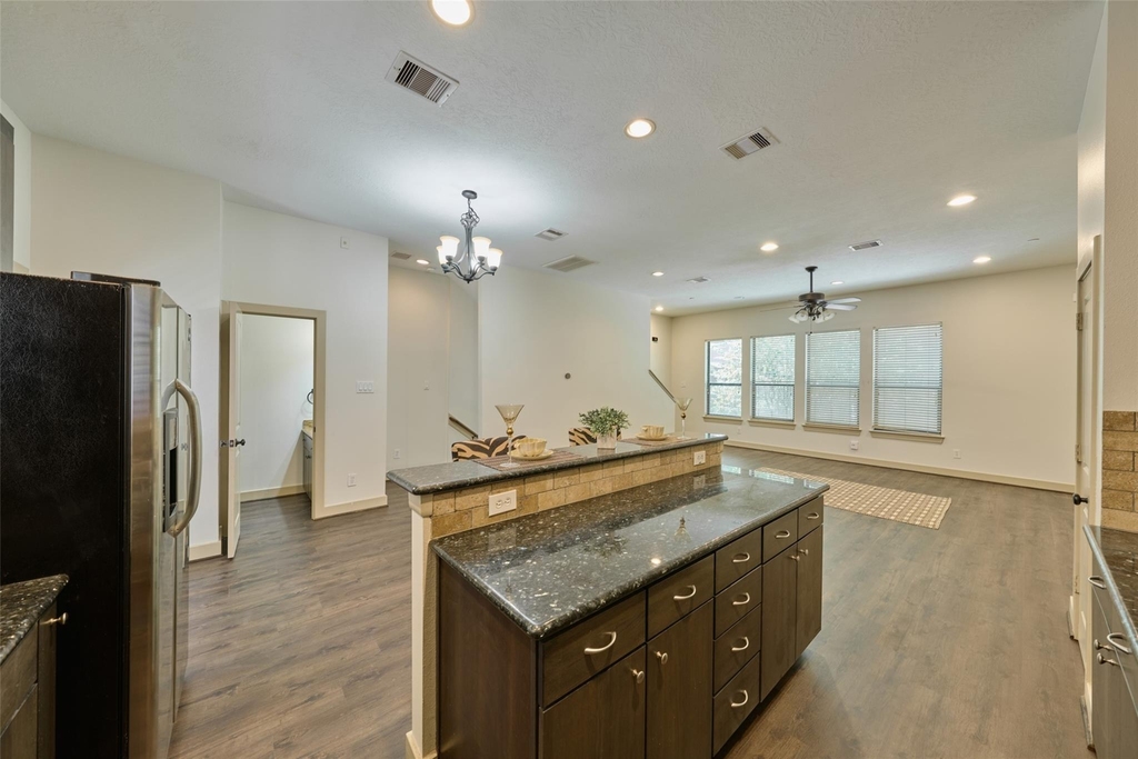 2422 Navigation Boulevard - Photo 17