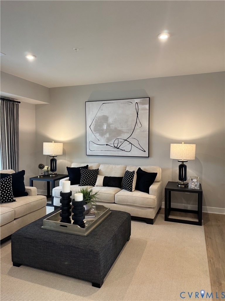 8001 Lake Laurel Ln - Photo 8