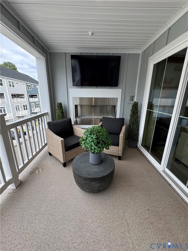 8001 Lake Laurel Ln - Photo 15