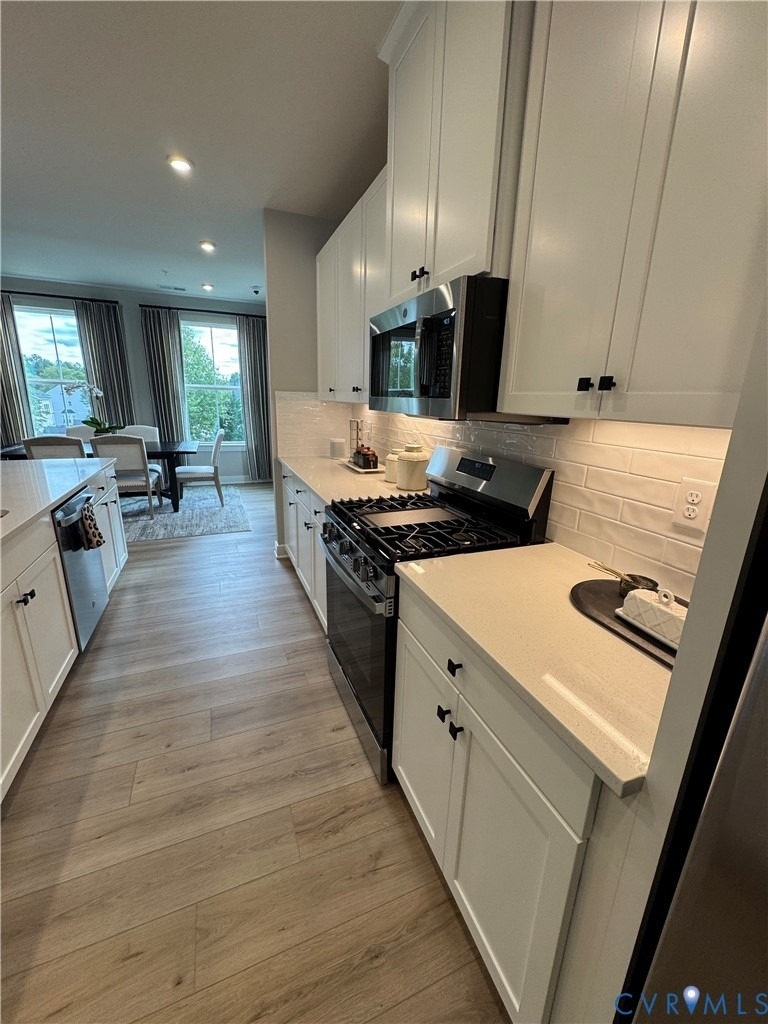 8001 Lake Laurel Ln - Photo 4