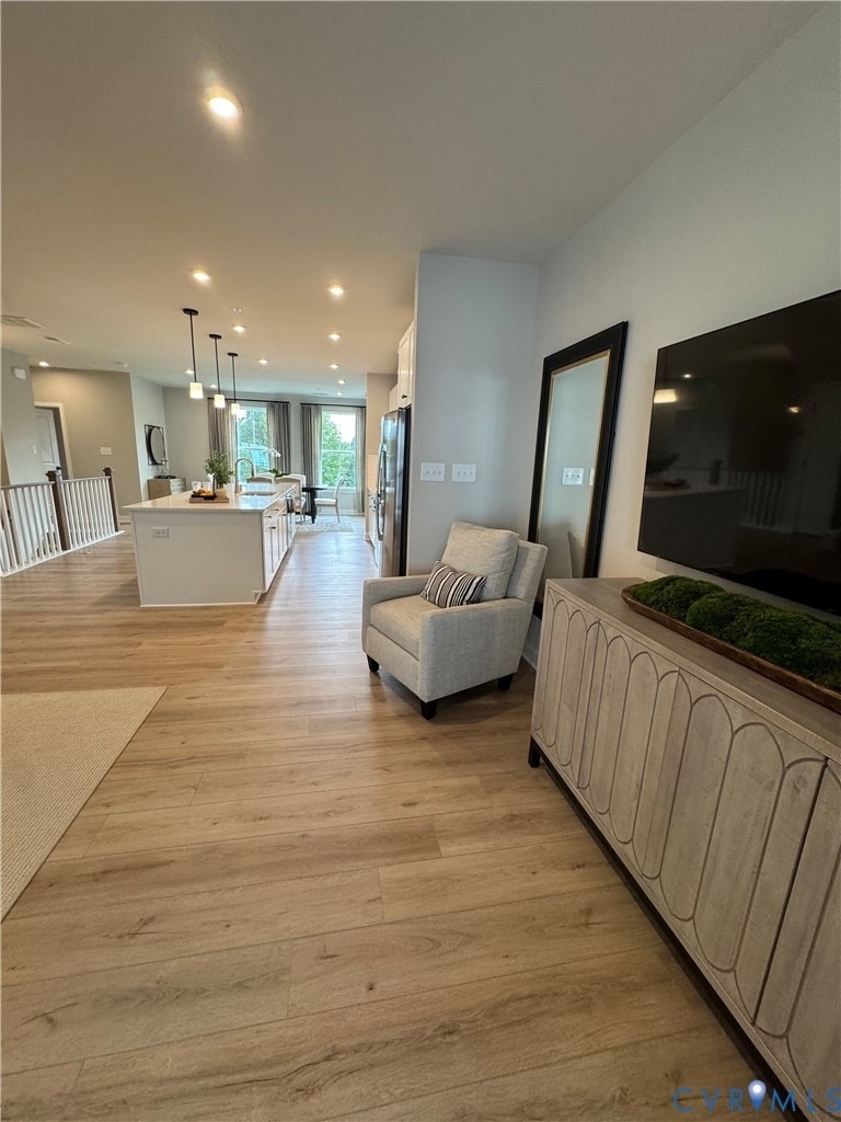 8001 Lake Laurel Ln - Photo 10
