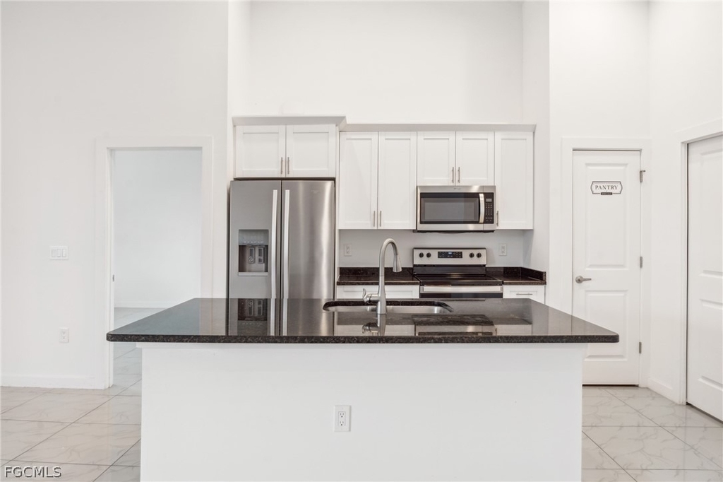 2725 Sw Embers Terrace - Photo 9