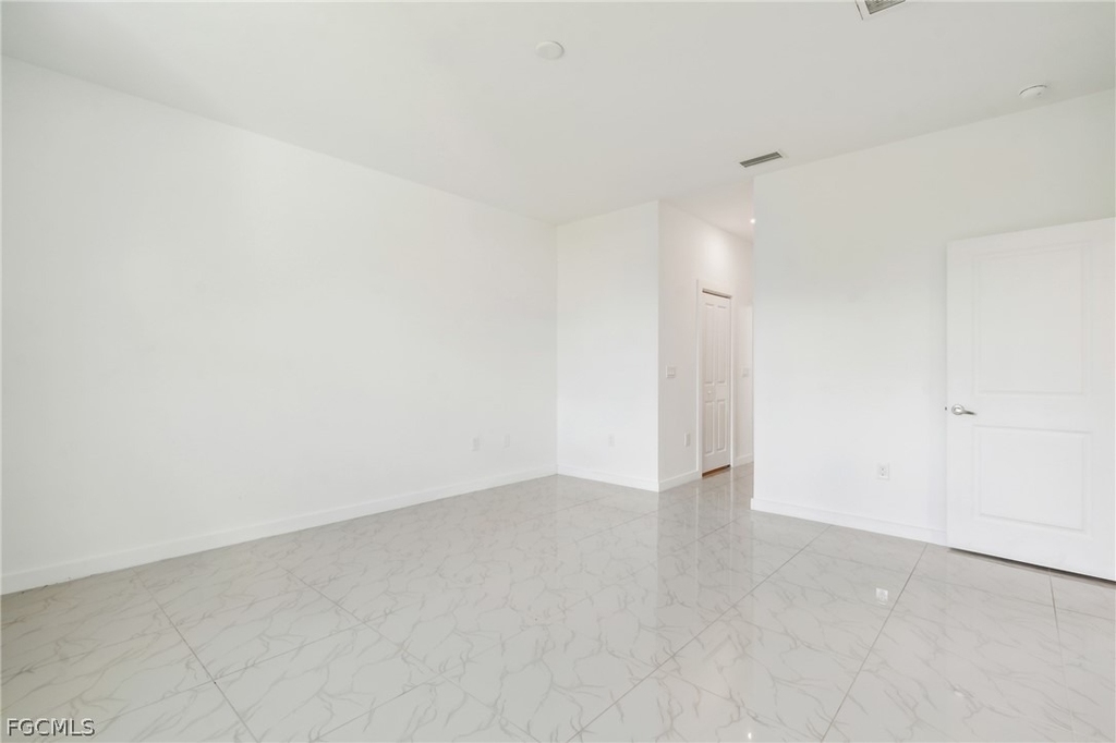 2725 Sw Embers Terrace - Photo 16