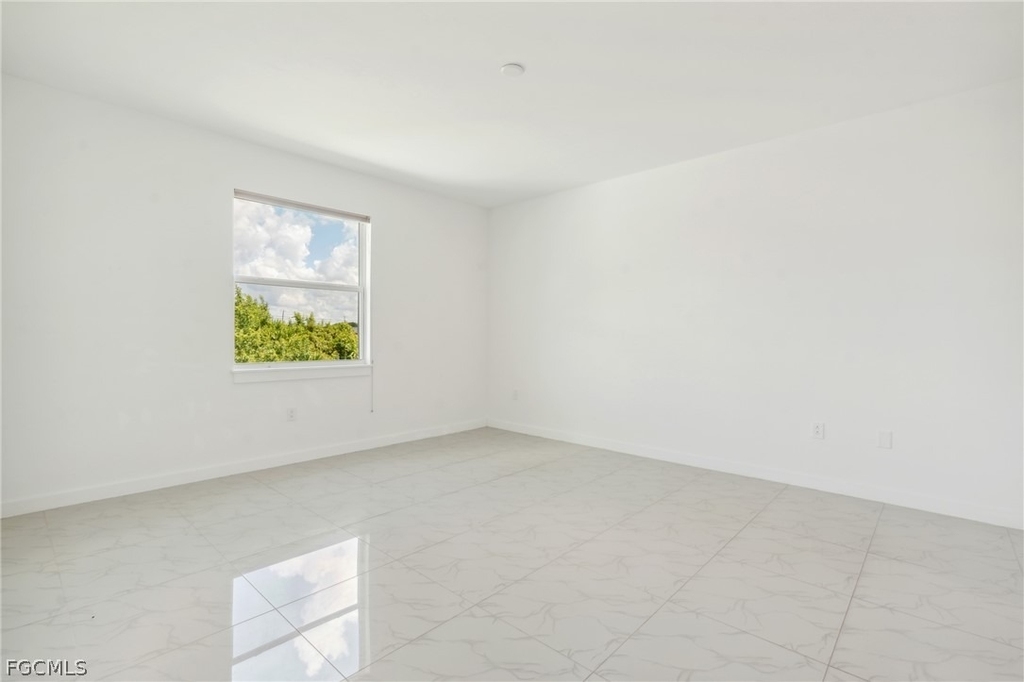 2725 Sw Embers Terrace - Photo 15